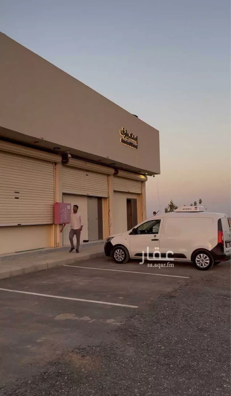 محل للإيجار في شارع 25719214, حي عريض, مدينة الرياض, منطقة الرياض صورة 2