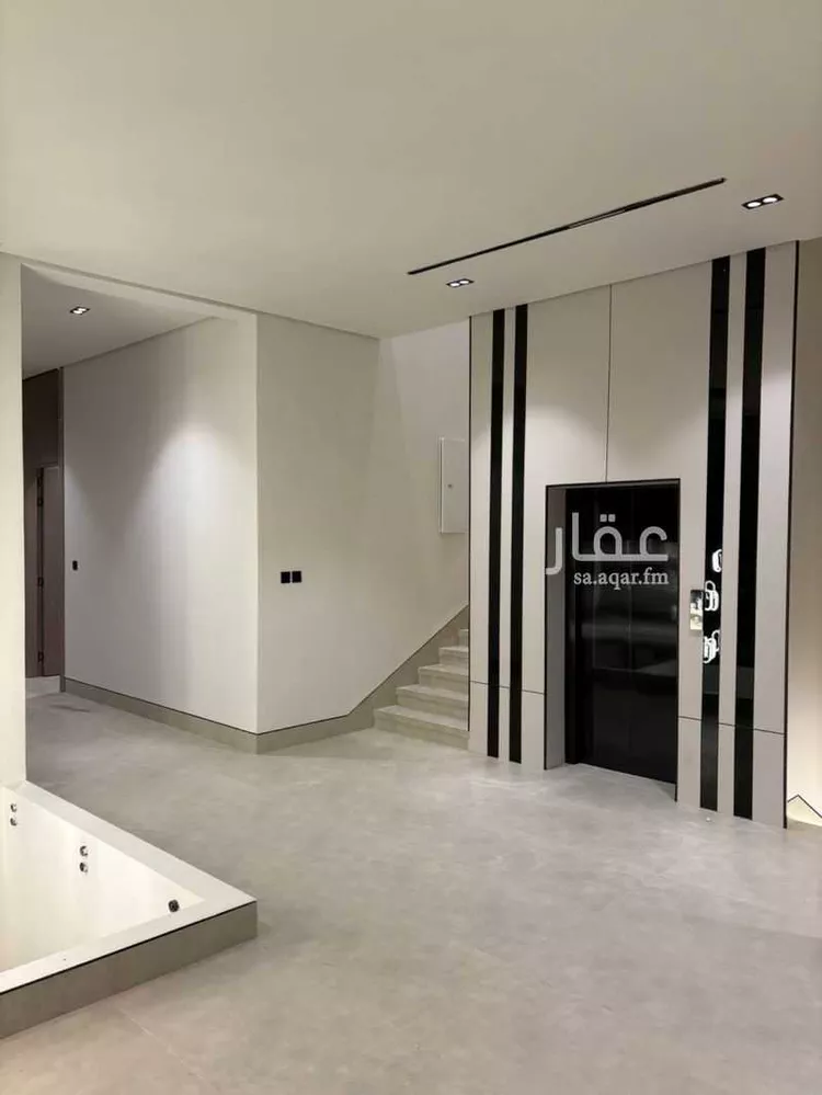 فيلا للبيع في شارع العروبه, حي الشعلة, مدينة الدمام, المنطقة الشرقية صورة 2