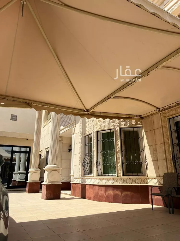 فيلا للبيع في شارع عبدالله بن المقفع, حي عرقة, مدينة الرياض, منطقة الرياض