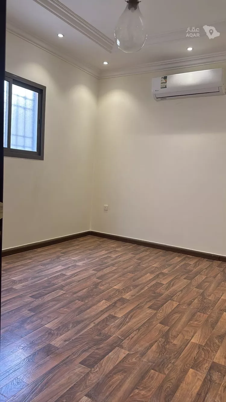 Floor for Rent in Riyadh Al Malqa 7