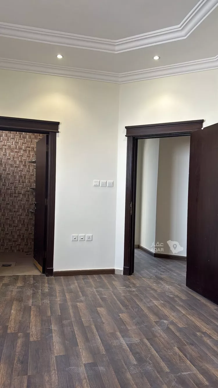 Floor for Rent in Riyadh Al Malqa 6