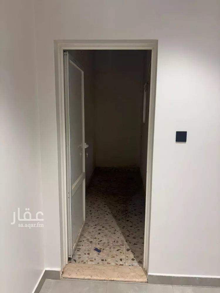 Building for Rent in Riyadh Dhahrat Al Badi'ah صورة 5
