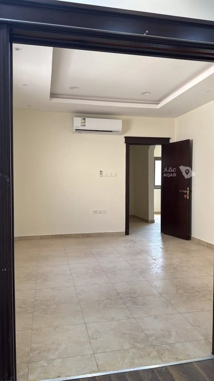 Floor for Rent in Riyadh Al Malqa 15