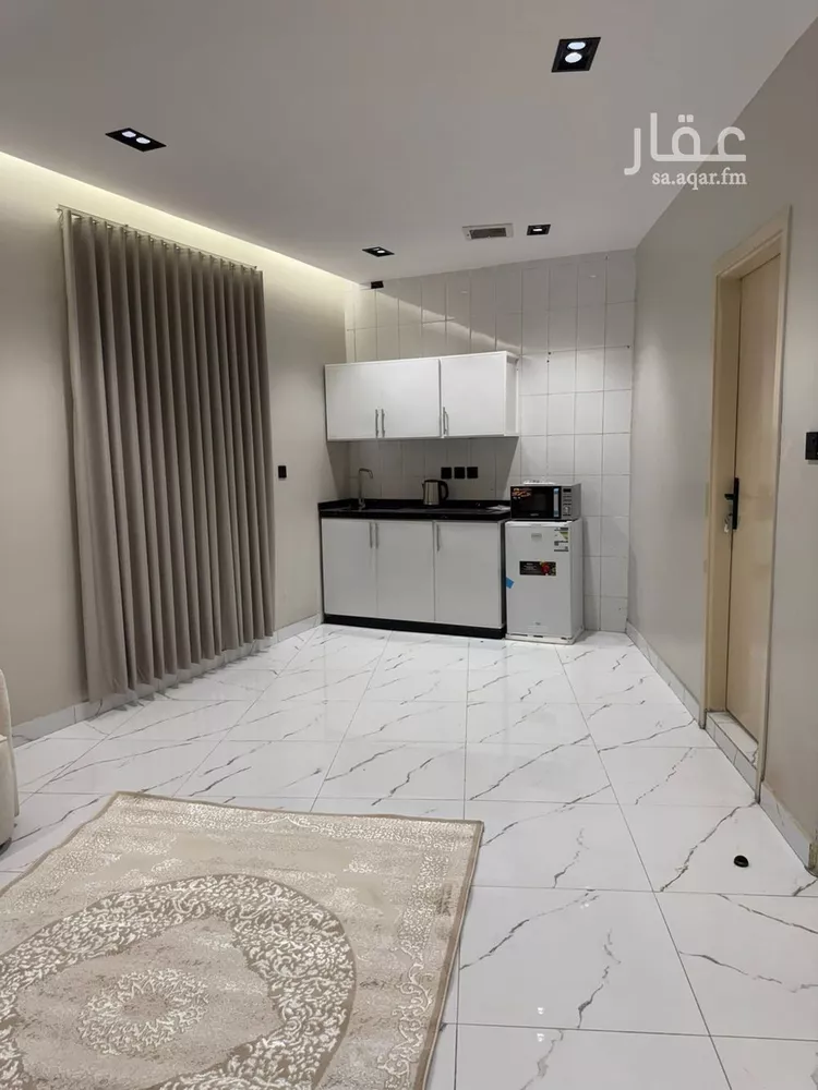 شقة للإيجار في شارع الفرزدق, حي الضباط, مدينة الرياض, منطقة الرياض صورة 3