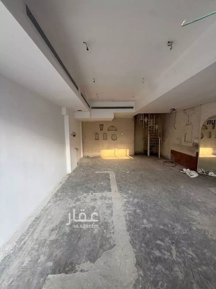 محل للإيجار في شارع حمد الجاسر, حي الروضة, مدينة جدة, منطقة مكة المكرمة صورة 2