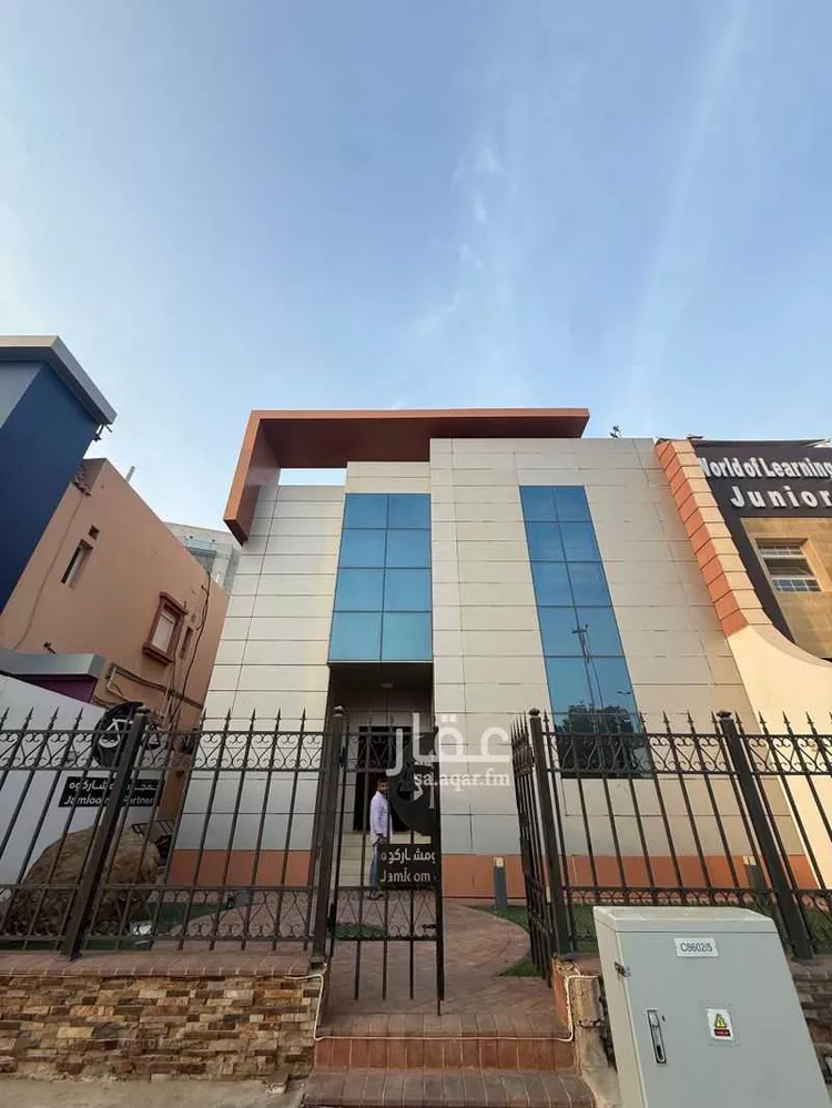مكتب تجاري للإيجار في شارع بحور الشعراء, حي الخالدية, مدينة جدة, منطقة مكة المكرمة