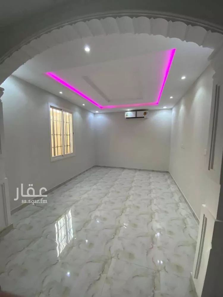 دور للإيجار في حي ، شارع عبدالرحمن سكيكر ، حي المهدية ، الرياض ، منطقة الرياض صورة 3