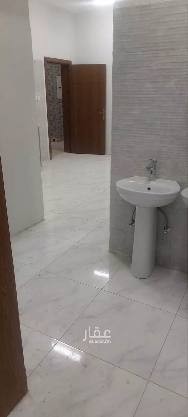 عمارة للإيجار في شارع المدينة, حي الثقبة, مدينة الخبر, المنطقة الشرقية صورة 3