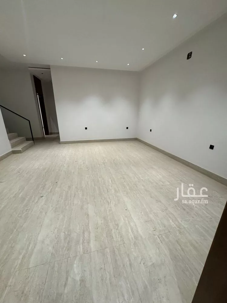 فيلا للإيجار في شارع حسين بيهم, حي العوالي, مدينة الرياض, منطقة الرياض صورة 2