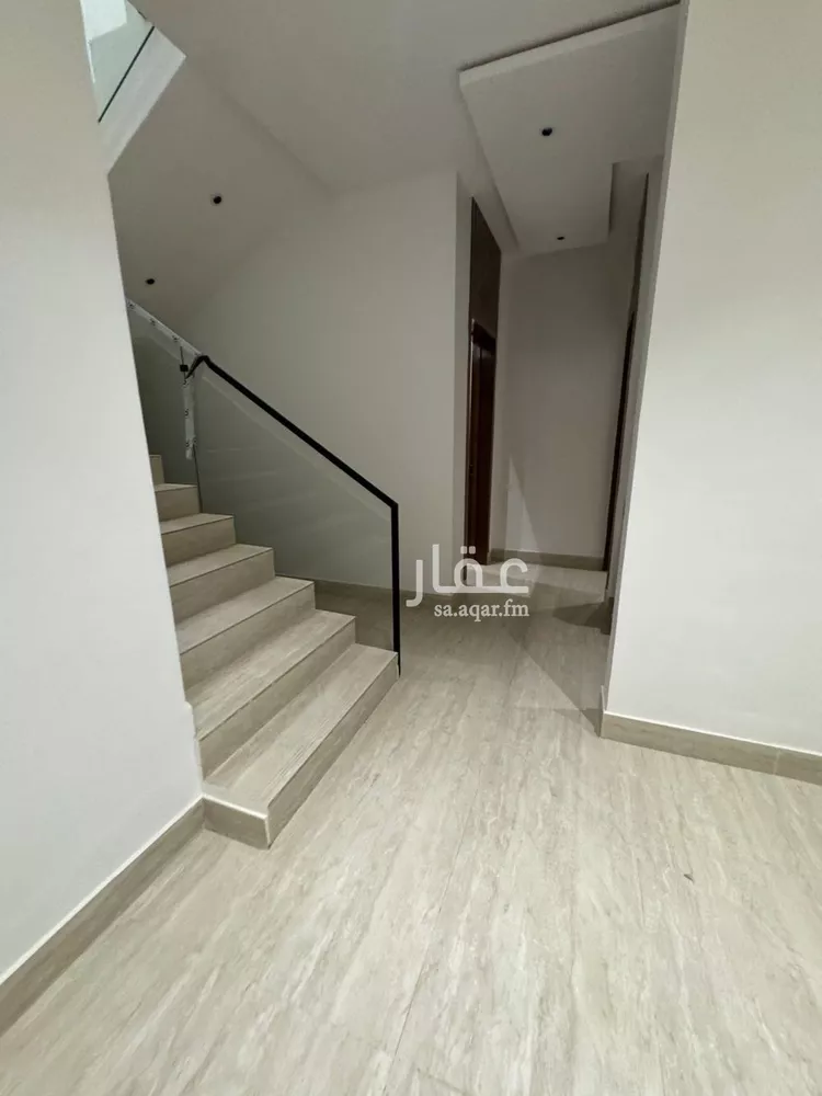 فيلا للإيجار في شارع حسين بيهم, حي العوالي, مدينة الرياض, منطقة الرياض صورة 5