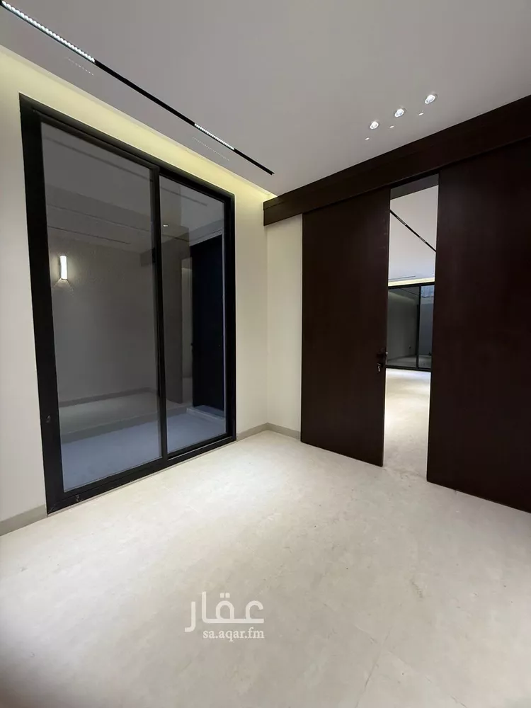 فيلا للبيع في شارع أحمد بن عمر اليمني, حي طويق, مدينة الرياض, منطقة الرياض صورة 3