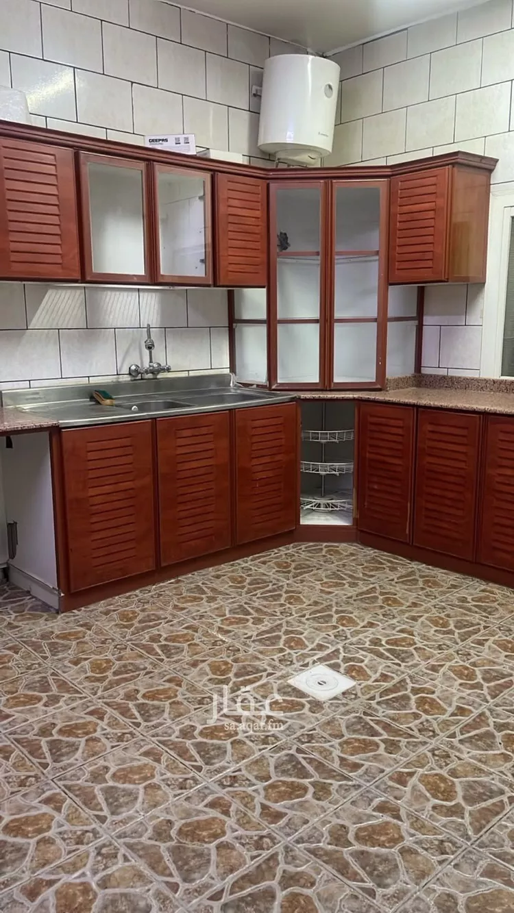 عمارة للإيجار في شارع جبل رضوي, حي الروابي, مدينة أبها, منطقة عسير صورة 5