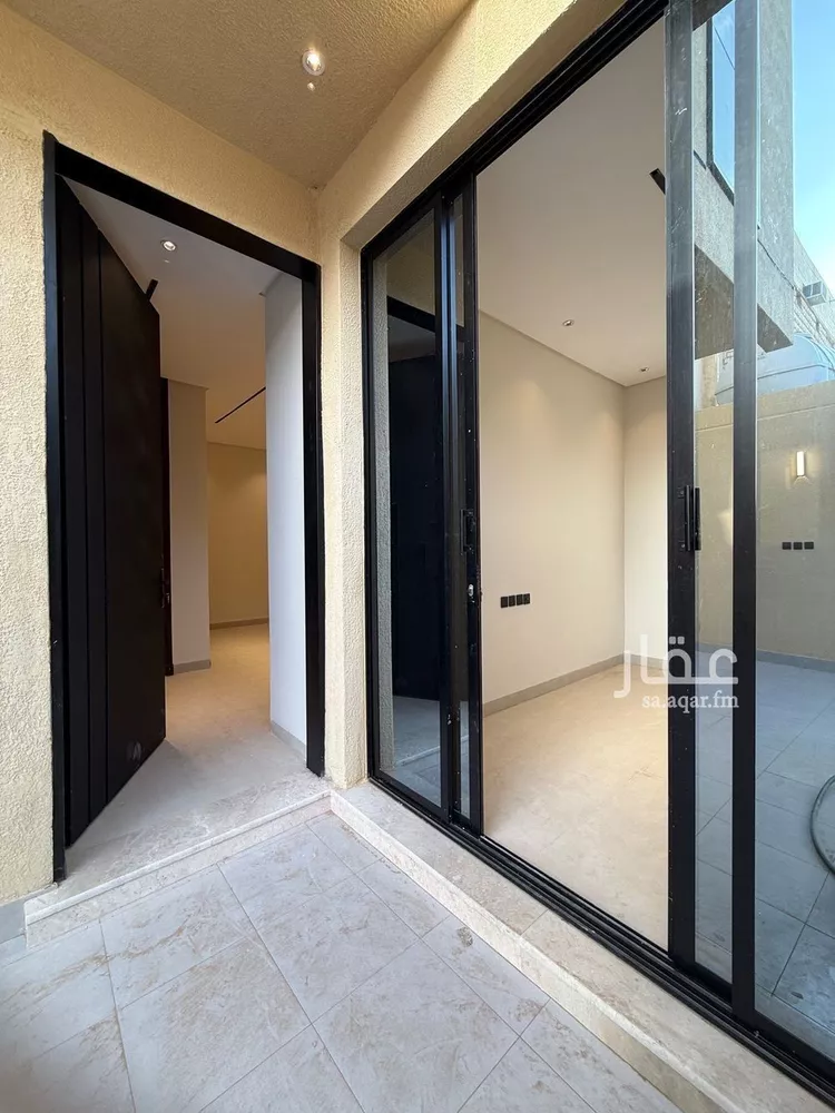 فيلا للبيع في شارع أحمد بن عمر اليمني, حي طويق, مدينة الرياض, منطقة الرياض 1 صورة