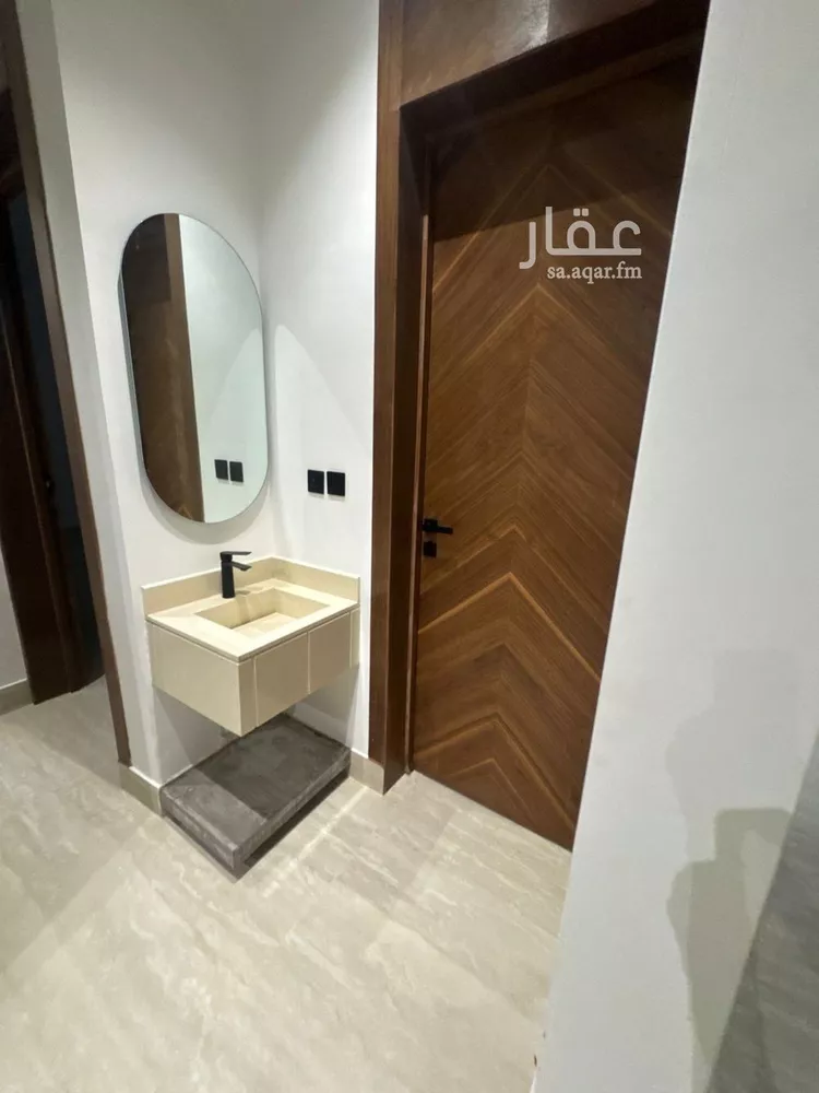 فيلا للإيجار في شارع حسين بيهم, حي العوالي, مدينة الرياض, منطقة الرياض صورة 4