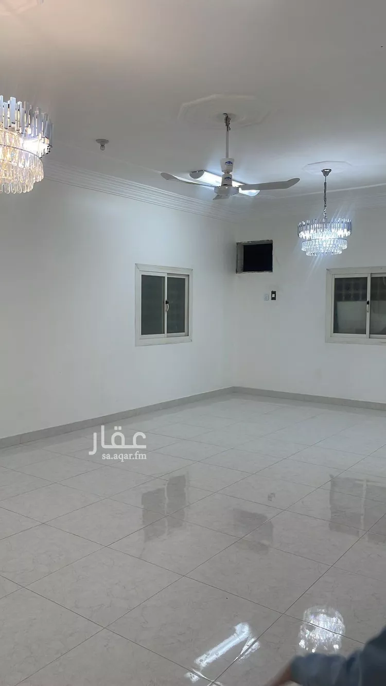 عمارة للإيجار في شارع جبل رضوي, حي الروابي, مدينة أبها, منطقة عسير صورة 2
