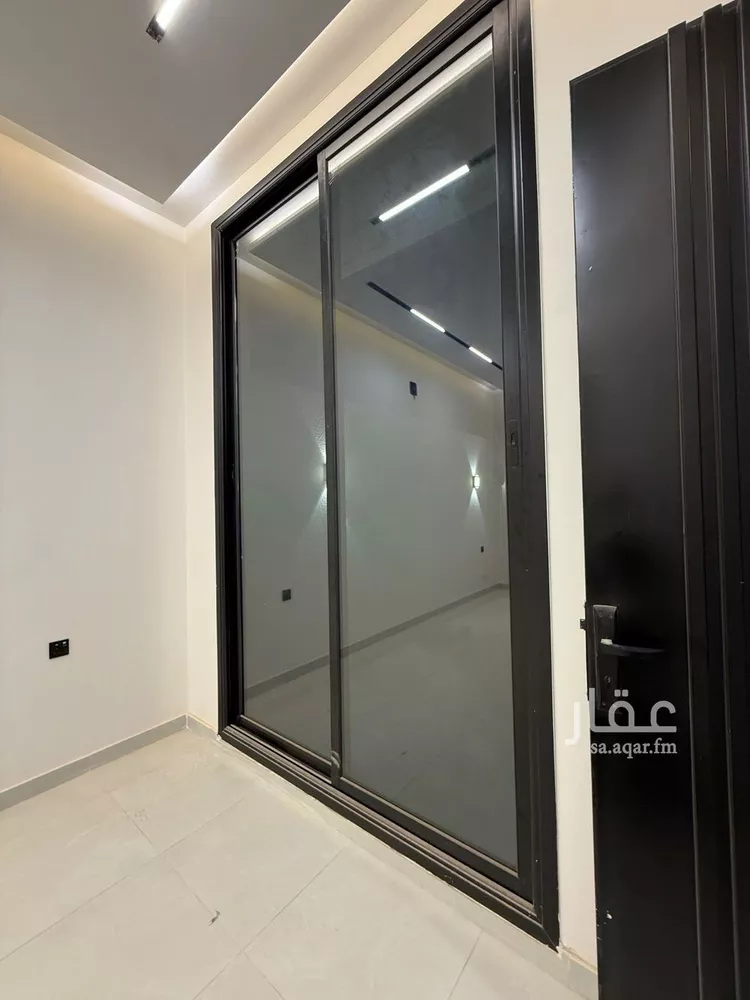فيلا للإيجار في شارع عبدالغني مشرف, حي العوالي, مدينة الرياض, منطقة الرياض صورة 4