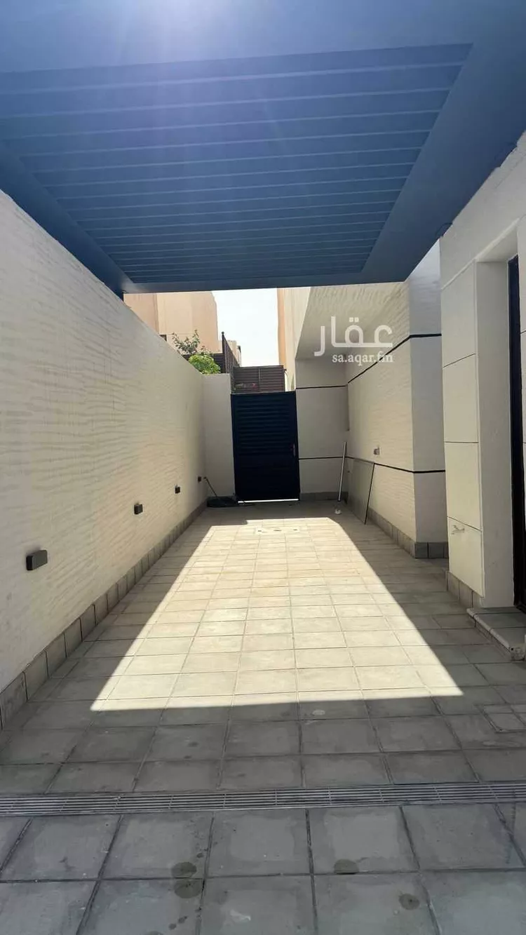 فيلا للإيجار في شارع 6894750, حي العاصمة, مدينة الدرعية, منطقة الرياض صورة 2