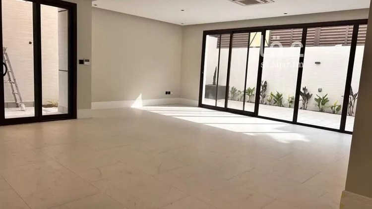 فيلا للإيجار في شارع 6894750, حي العاصمة, مدينة الدرعية, منطقة الرياض صورة 2