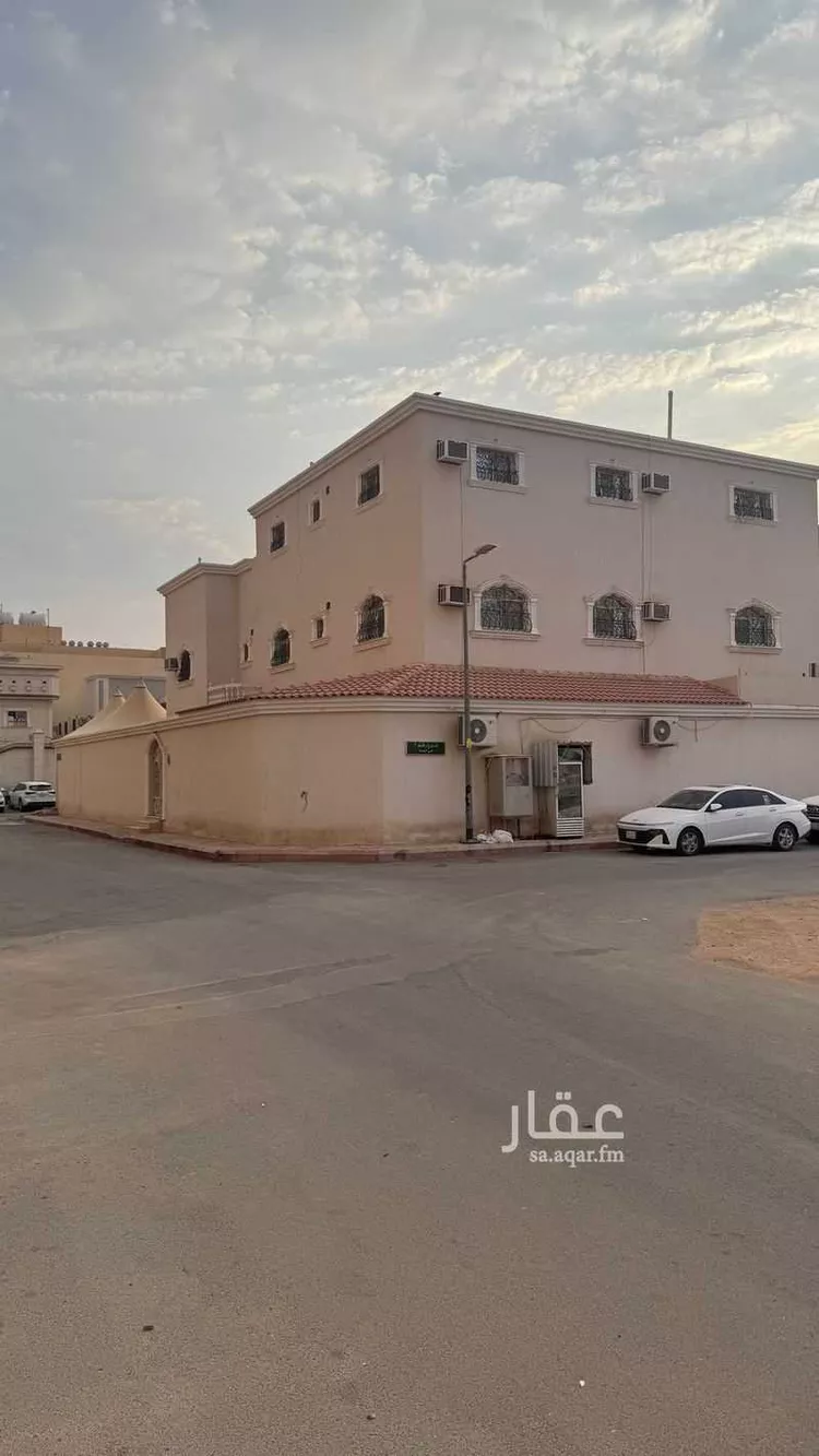 فيلا للبيع في شارع رقم 2, حي الندوة, مدينة الرياض, منطقة الرياض صورة 4