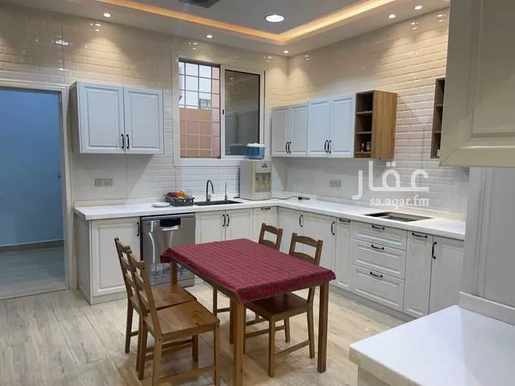 فيلا للإيجار في شارع حرملة ابن يحيى, حي الفلاح, مدينة بريدة, منطقة القصيم صورة 3