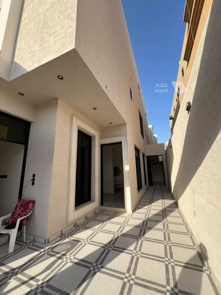 فيلا للبيع في شارع يزيد بن مزيد ، حي السعادة ، الرياض ، منطقة الرياض صورة 3