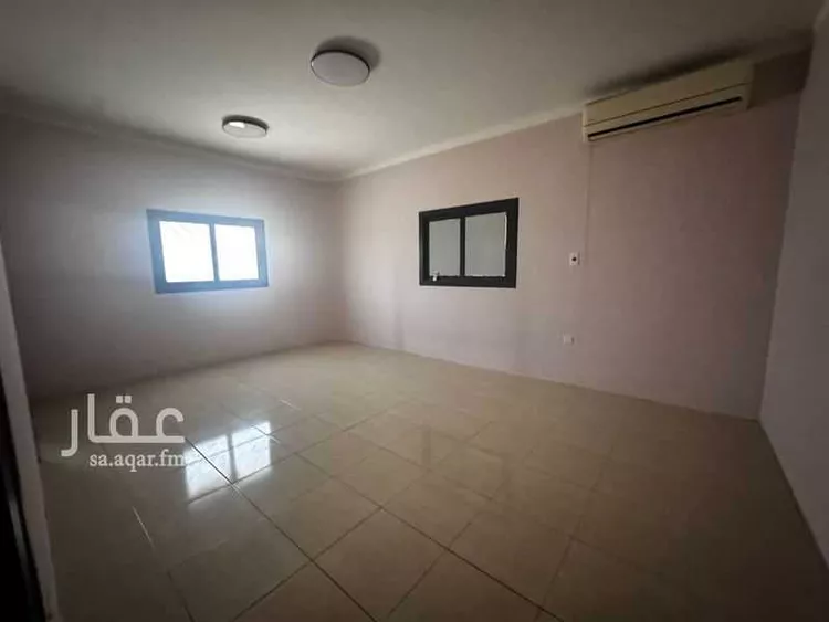 فيلا للإيجار في شارع سعد بن بخيت, حي الورود, مدينة الرياض, منطقة الرياض صورة 2