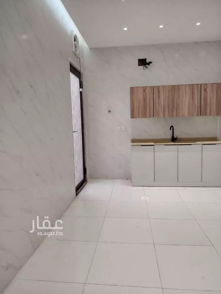 شقة للإيجار في شارع مالك اليمامه ، حي الرياض ، جدة ، جدة صورة 2