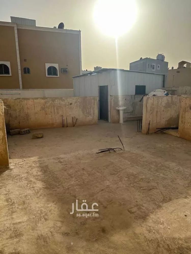فيلا للبيع في شارع معن بن حذيفة, حي العريجاء, مدينة الرياض, منطقة الرياض صورة 5