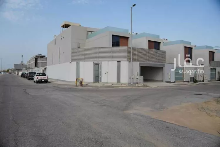 فيلا للبيع في شارع 13ب, حي البحيرة, مدينة الخبر, المنطقة الشرقية 8