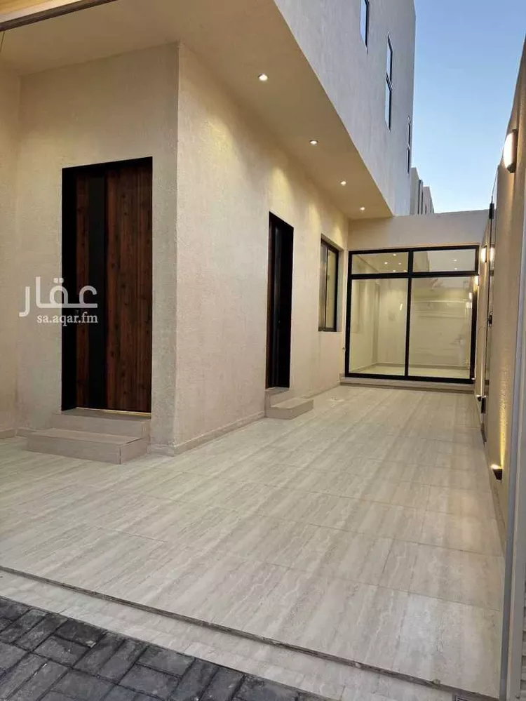 دور للبيع في شارع ابن أبي حاتم, حي بدر, مدينة الرياض, منطقة الرياض صورة 4