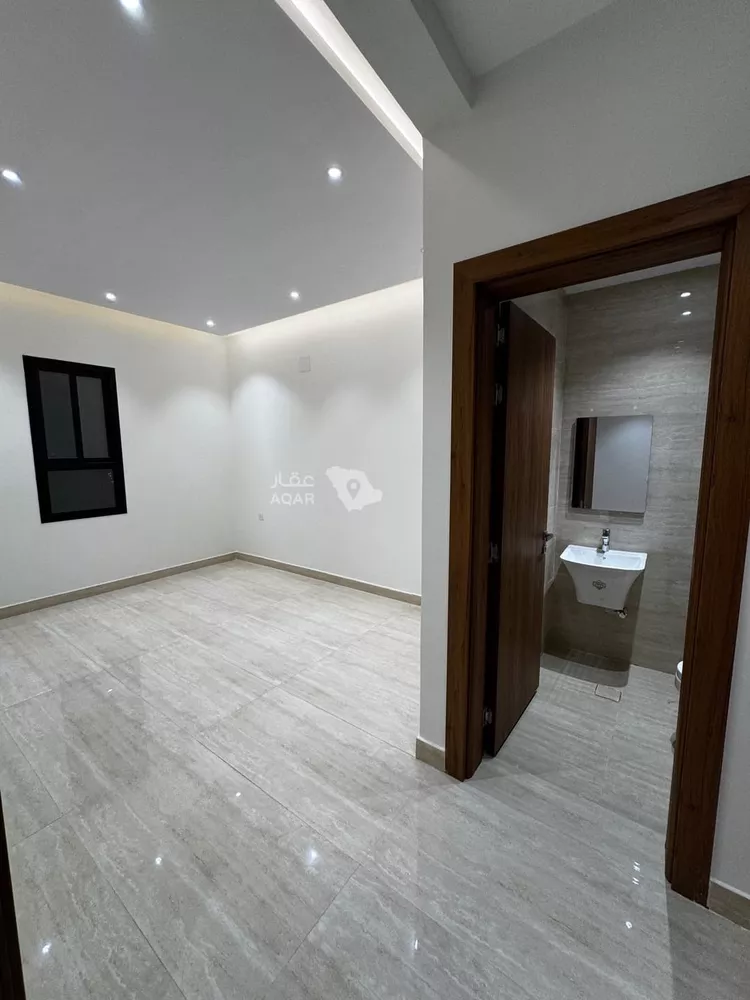دور للبيع في شارع محمود الساعاتي, حي بدر, مدينة الرياض, منطقة الرياض صورة 5