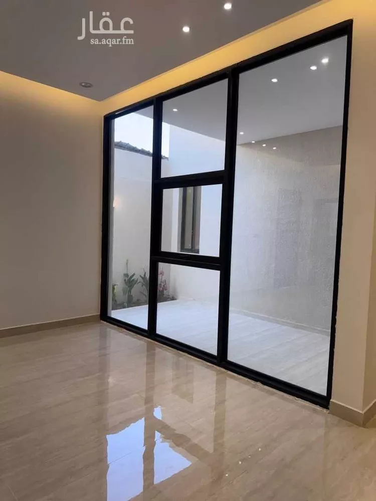 دور للبيع في شارع محمود الساعاتي, حي بدر, مدينة الرياض, منطقة الرياض صورة 4