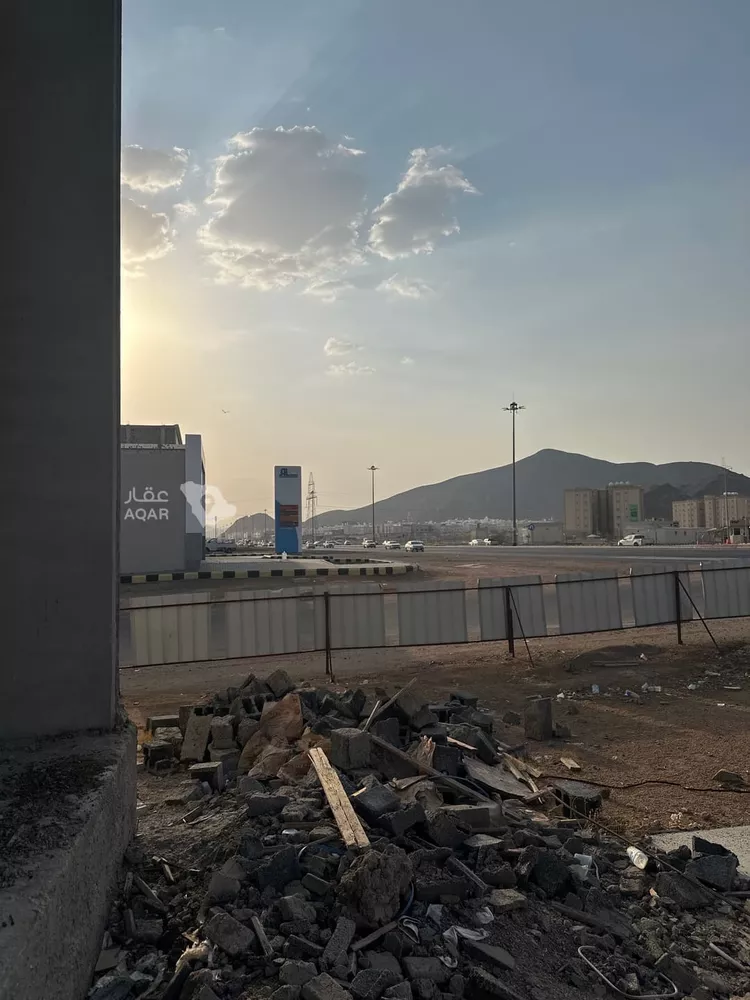 محل للإيجار في شارع ثابت ابن وديعة, حي سكة الحديد, مدينة المدينة المنورة, منطقة المدينة المنورة 7