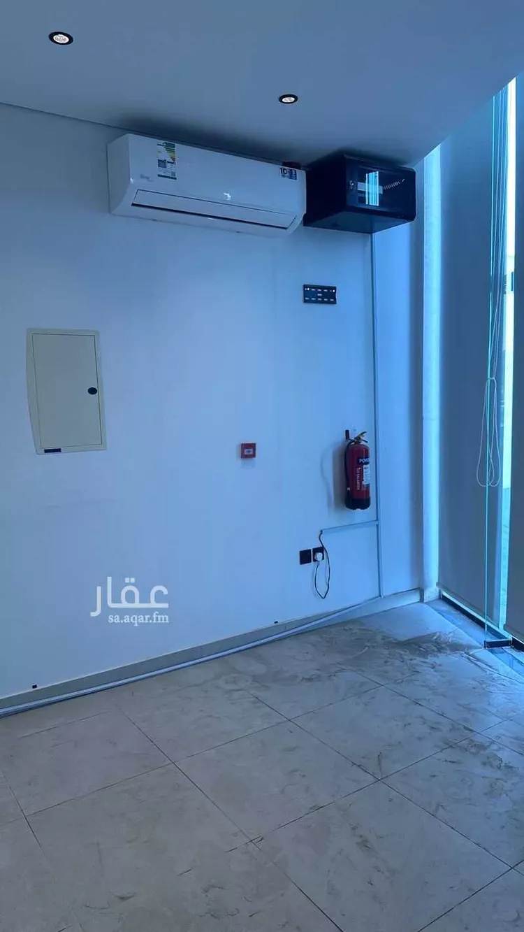 محل للإيجار في شارع كلاب الجهني, حي نبلاء, مدينة المدينة المنورة, منطقة المدينة المنورة 9