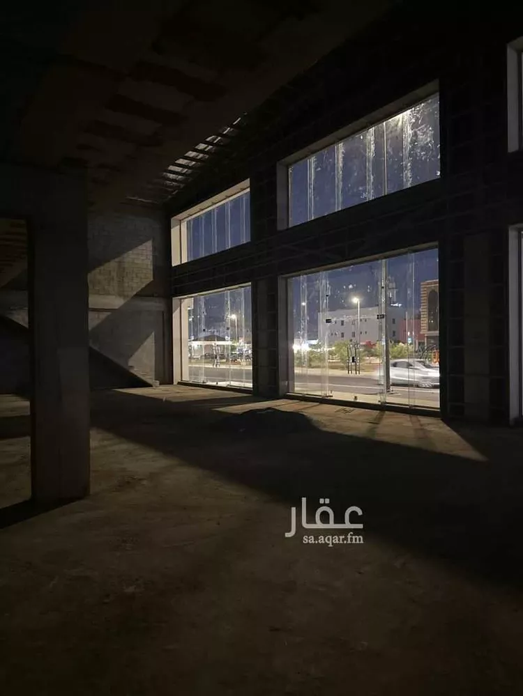 محل للإيجار في شارع الامام الترمذي., حي الدفاع, مدينة المدينة المنورة, منطقة المدينة المنورة صورة 3