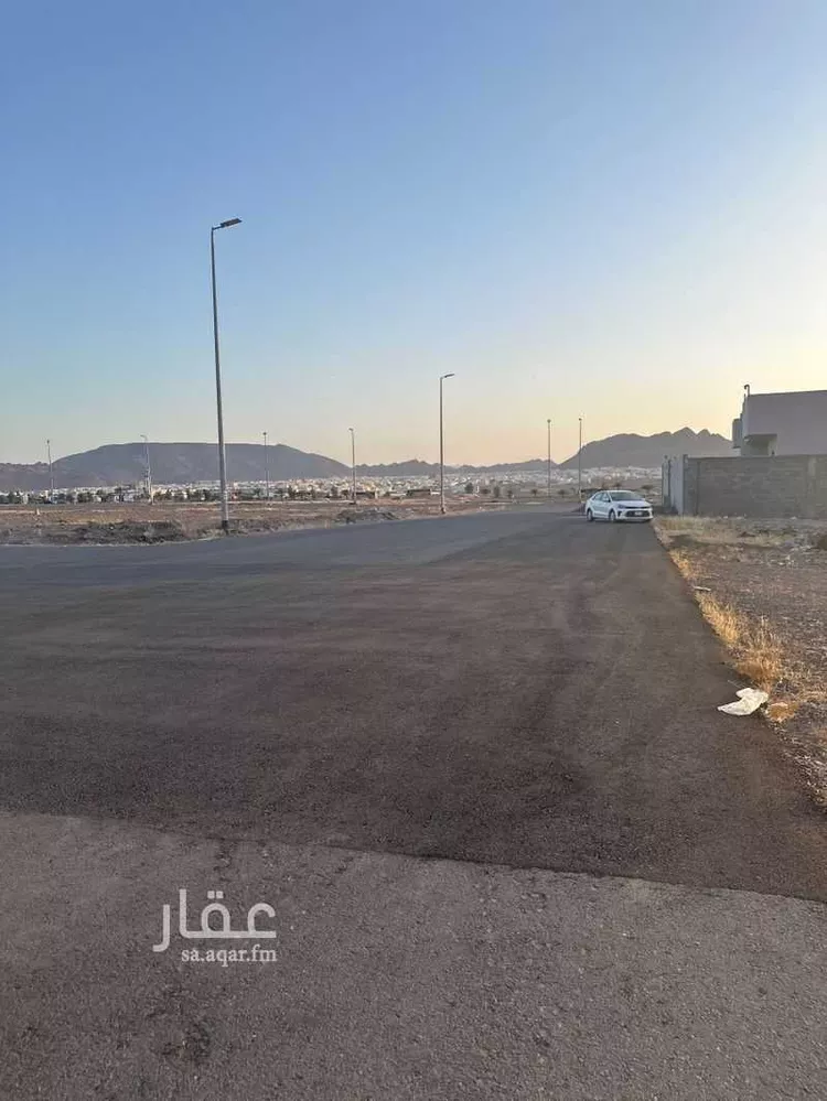 أرض للبيع في شارع صالح بن مسمار, حي الشهباء, مدينة المدينة المنورة, منطقة المدينة المنورة صورة 2