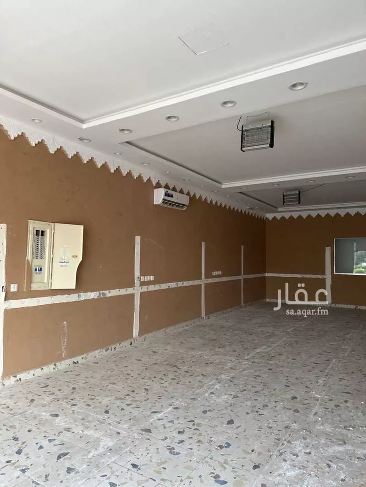 Shop for Rent in Medina Ad Difa صورة 2
