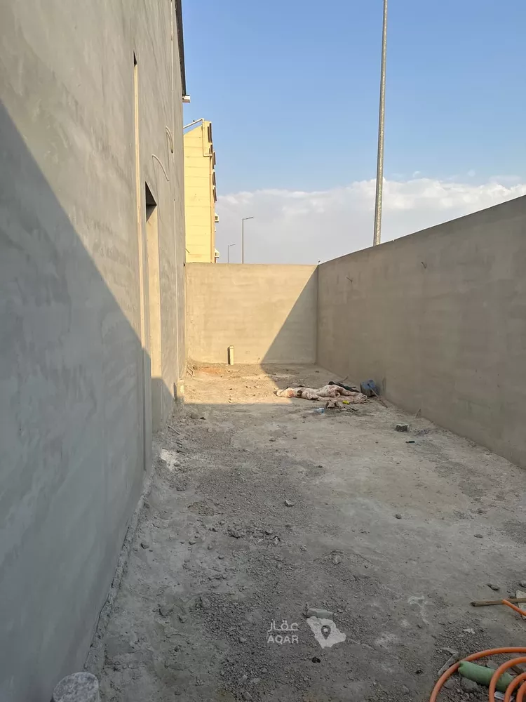 محل للإيجار في شارع ثابت ابن وديعة, حي سكة الحديد, مدينة المدينة المنورة, منطقة المدينة المنورة 9