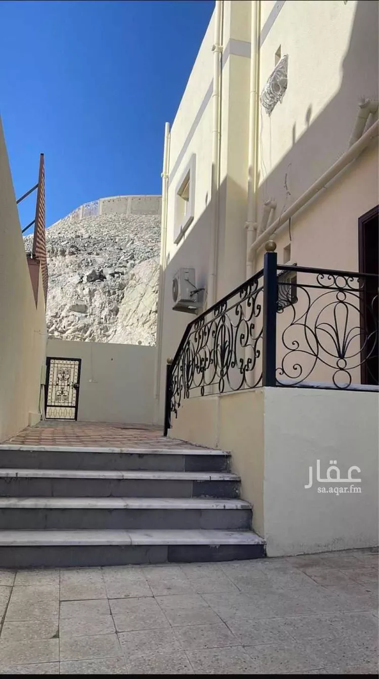 فيلا للإيجار في شارع ثعلبة بن خدام الأنصاري رضي الله عنه ، حي أم الجود ، مكة ، منطقة مكة المكرمة صورة 5