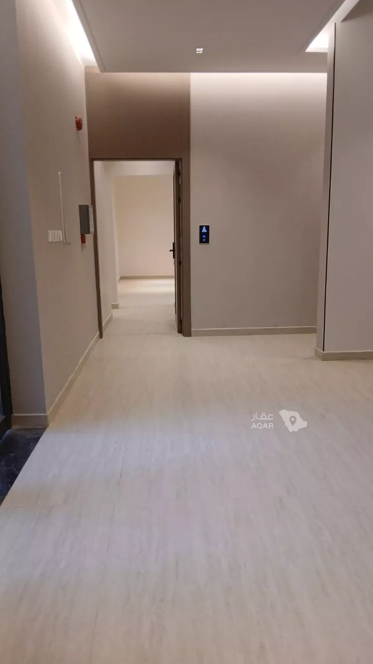 عمارة للبيع في شارع الجميل ابن حاتم, حي ظهرة لبن, مدينة الرياض, منطقة الرياض 8
