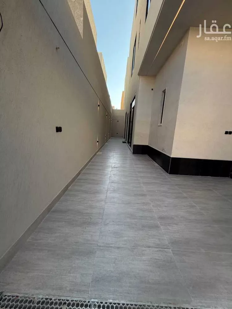 فيلا للبيع في شارع ربيعة بن عبدالله بن الهدير, حي العارض, مدينة الرياض, منطقة الرياض صورة 2