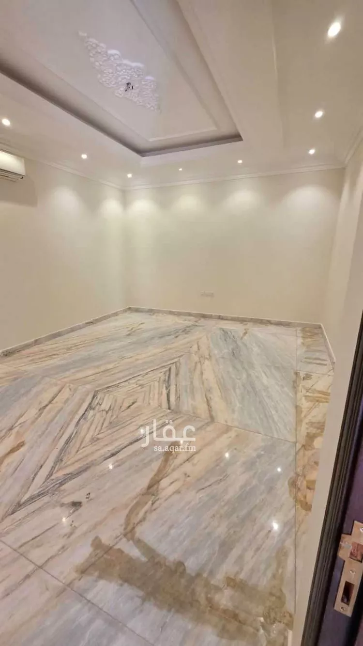 Villa for Sale in Al Khobar At Tahliyah صورة 3
