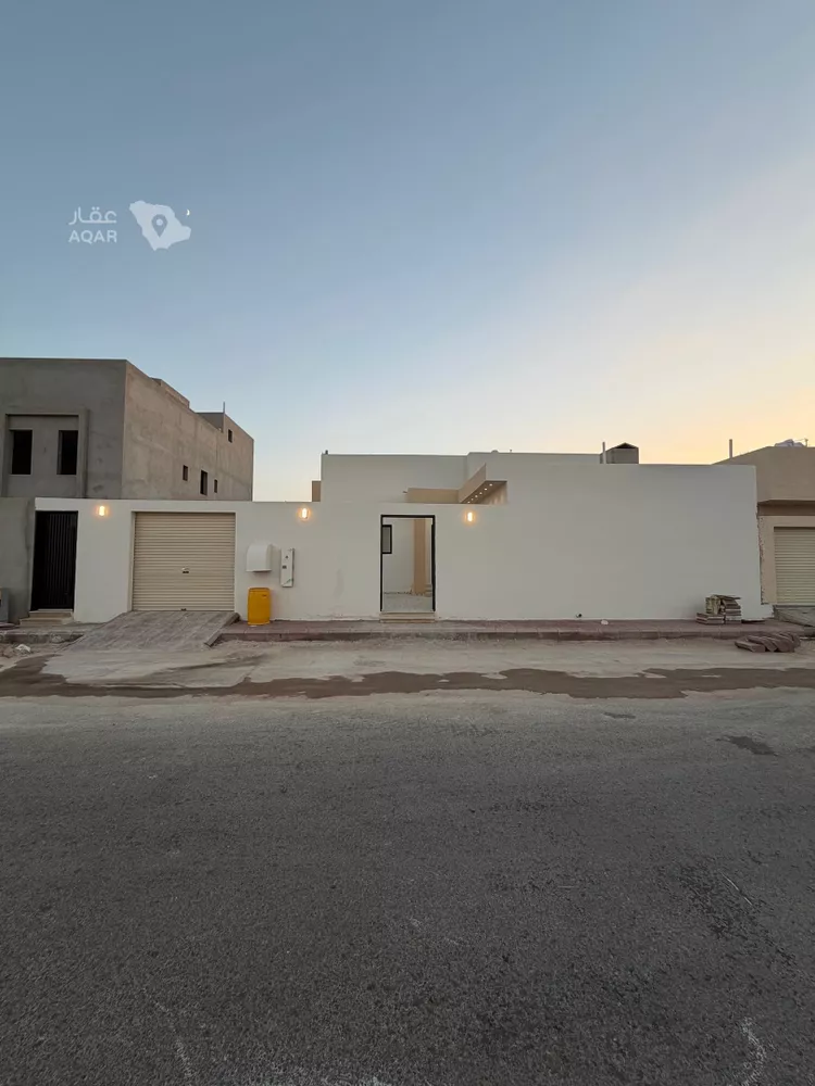 دور للبيع في شارع عبدالله ابن ابي حدرد, حي الإسكان, مدينة المجمعة, منطقة الرياض