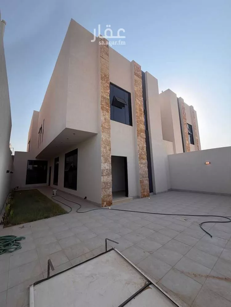 فيلا للبيع في شارع شريح الحجازي, حي الأمير سلطان بن عبدالعزيز, مدينة المجمعة, منطقة الرياض صورة 2