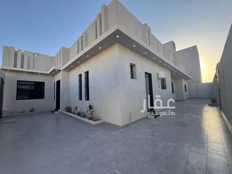 Floor for Sale in Al Majmaah King Abdullah صورة 2