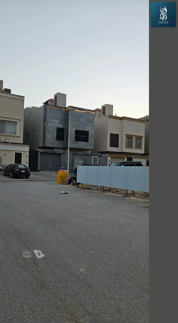 فيلا للبيع في شارع صالح بن عبدالجليل
, حي القيروان, مدينة الرياض, منطقة الرياض