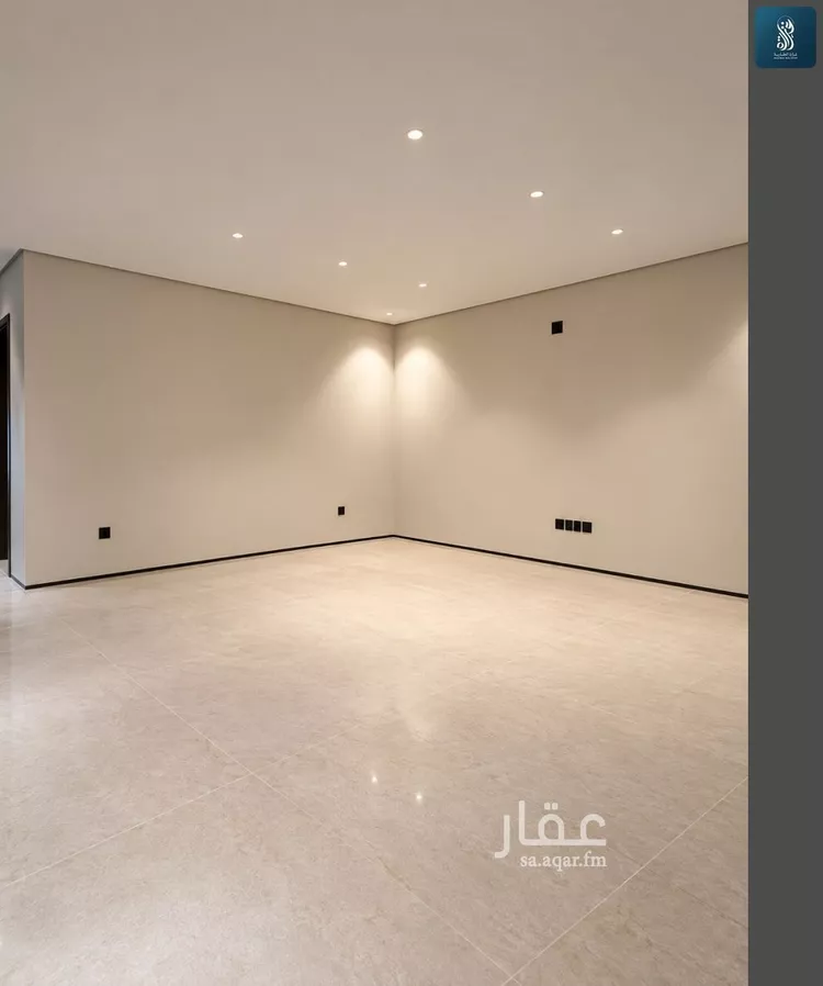 Floor for Sale in Riyadh Ash Sharq 7