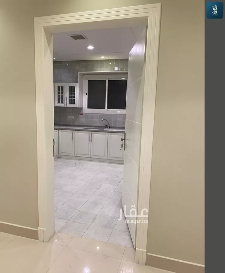 Floor for Rent in Riyadh Al Yasmin 8