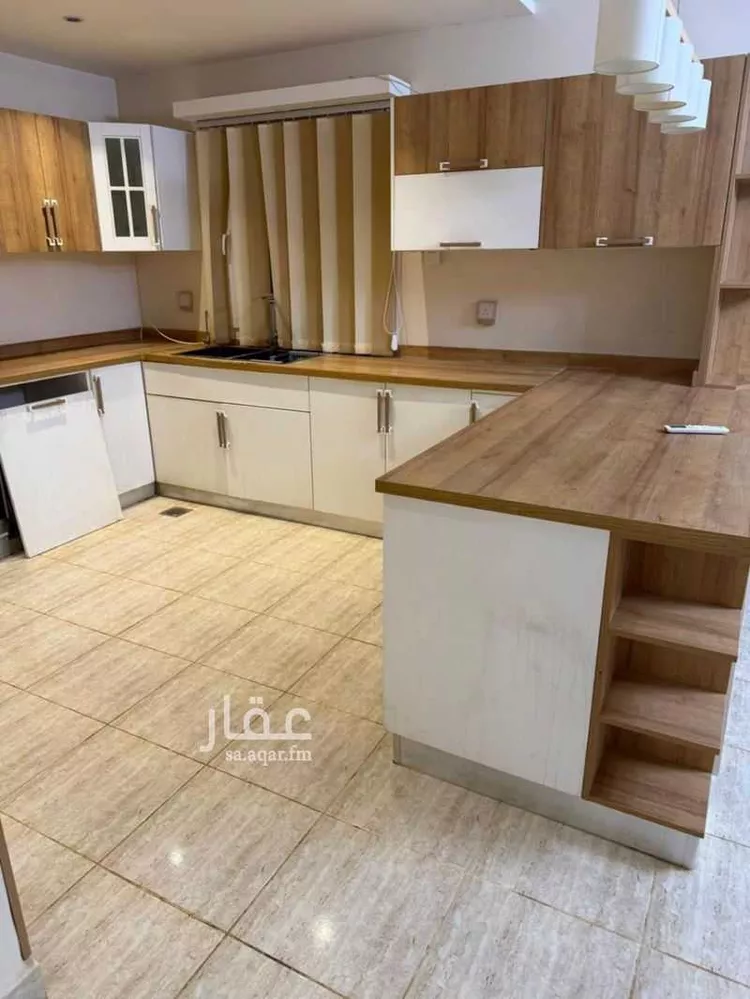 فيلا للإيجار في شارع شمس الدين الشافعي, حي مطار الملك خالد الدولي, مدينة الرياض, منطقة الرياض صورة 4