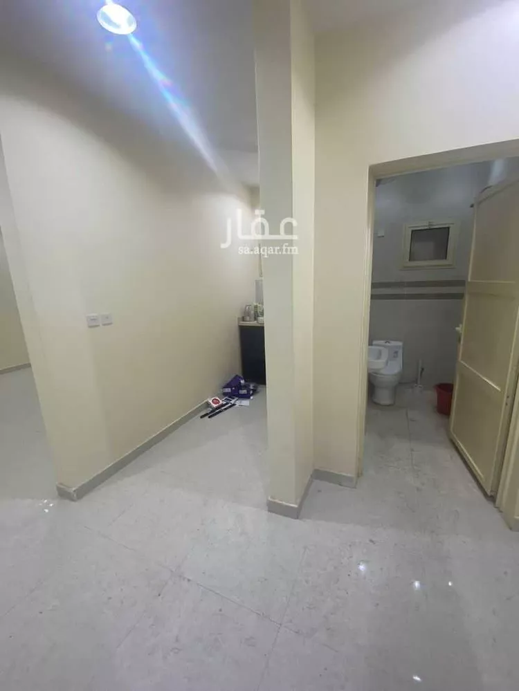 Commercial Office for Rent in Riyadh Dhahrat Laban